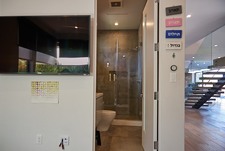 Enlarge photo 54