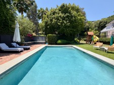 Enlarge photo 136