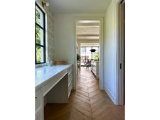 Enlarge photo 30