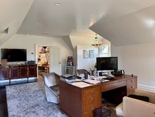 Enlarge photo 92