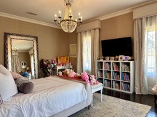 Enlarge photo 122