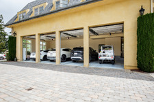Enlarge photo 106