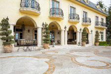 Enlarge photo 118