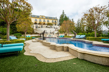 Enlarge photo 12
