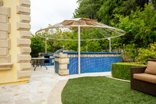 Enlarge photo 129