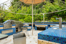 Enlarge photo 130