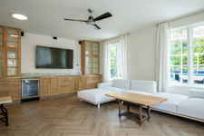 Enlarge photo 133