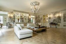 Enlarge photo 36