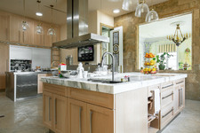 Enlarge photo 50