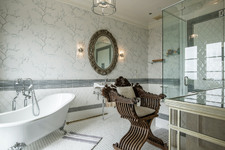 Enlarge photo 85