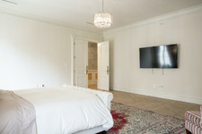 Enlarge photo 92