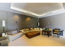 Enlarge photo 31
