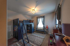 Enlarge photo 54