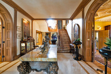 Enlarge photo 68