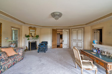 Enlarge photo 77