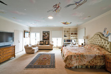 Enlarge photo 98