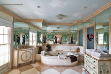 Enlarge photo 102