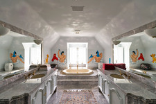 Enlarge photo 109