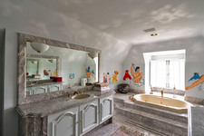 Enlarge photo 110
