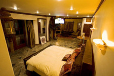 Enlarge photo 24