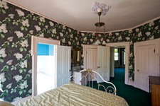 Enlarge photo 71
