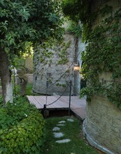 Enlarge photo 13