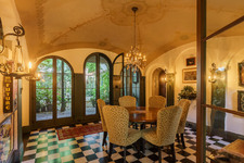 Enlarge photo 28