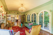 Enlarge photo 49