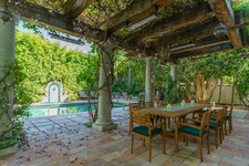Enlarge photo 80