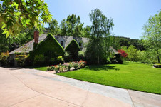 Cast 10019 Thousand Oaks