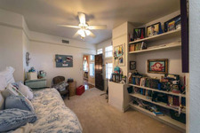 Enlarge photo 105