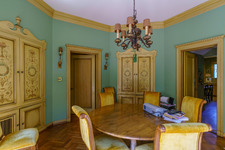 Enlarge photo 52
