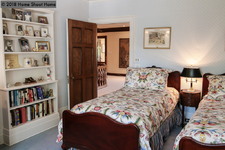 Enlarge photo 53