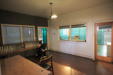 Enlarge photo 21