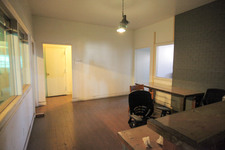 Enlarge photo 22