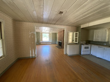Enlarge photo 2
