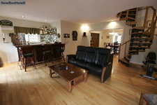 Enlarge photo 28