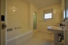 Enlarge photo 59