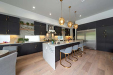 Enlarge photo 22