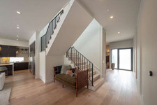 Enlarge photo 45