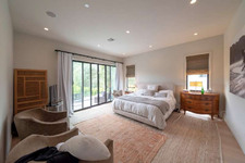 Enlarge photo 51
