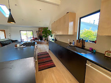 Enlarge photo 33