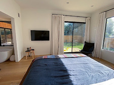 Enlarge photo 48