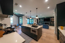 Enlarge photo 24