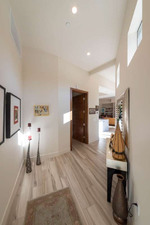 Enlarge photo 40