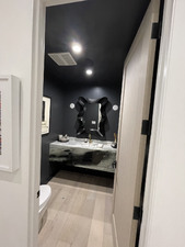 Enlarge photo 59