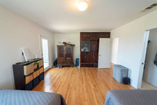 Enlarge photo 59