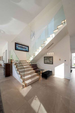 Enlarge photo 46