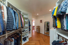 Enlarge photo 51