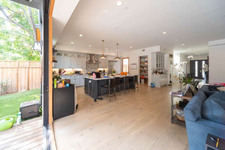 Enlarge photo 24